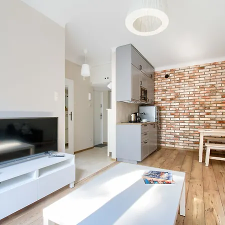Cherry House Plac Dabrowskiego Apartment Warsaw