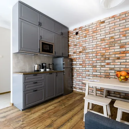 Cherry House Plac Dabrowskiego Apartment