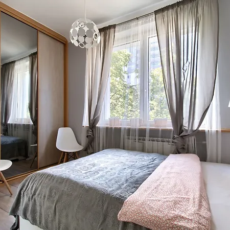 Cherry House Plac Dabrowskiego Apartment