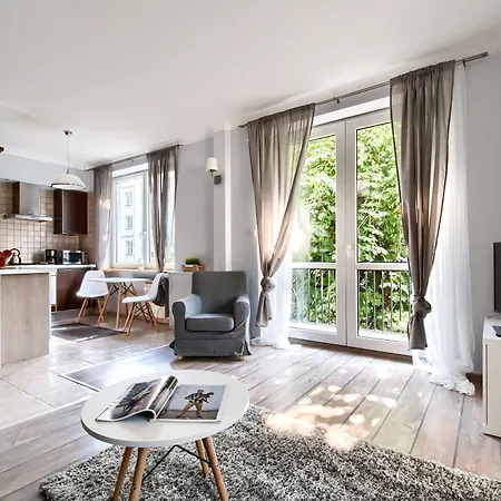 Apartment Cherry House Plac Dabrowskiego *